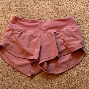 super adorable lululemon shorts in great condition